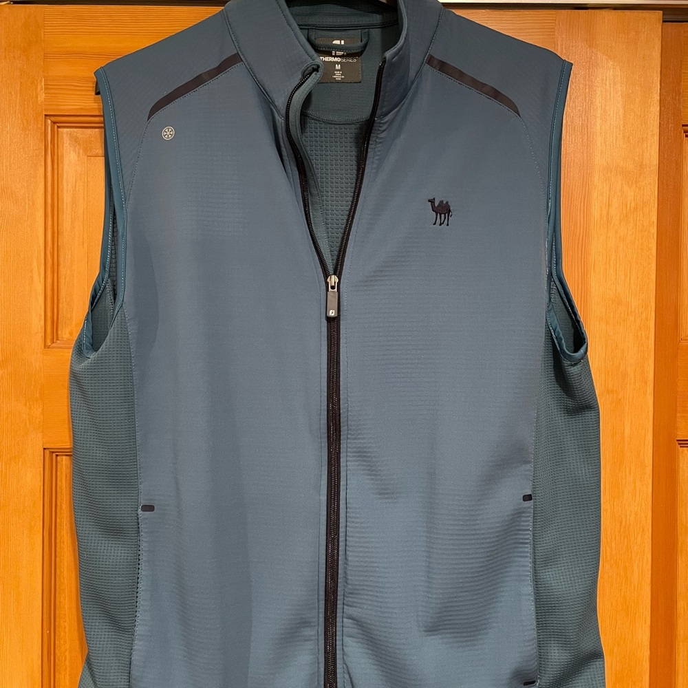 Mens Footjoy Thermoseries Medinah Logo zip Vest